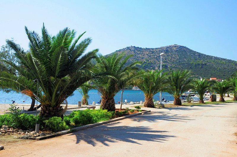 Villa Regina With Heated Pool And Sea View Marina Extérieur photo